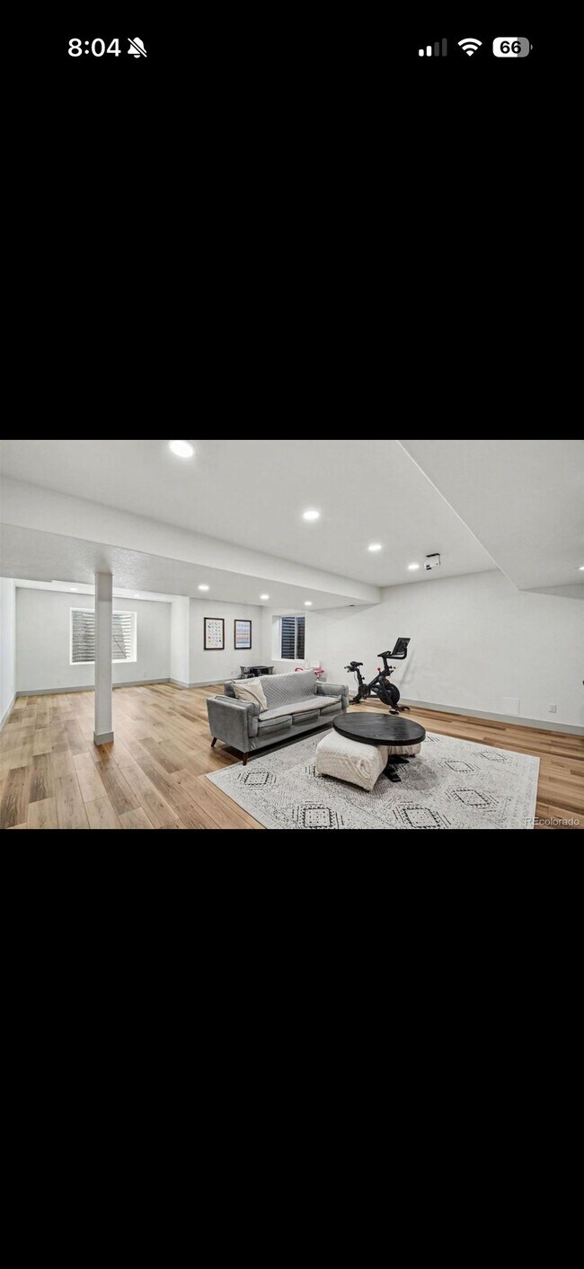 Building Photo - 1833 Castle Hill Dr
