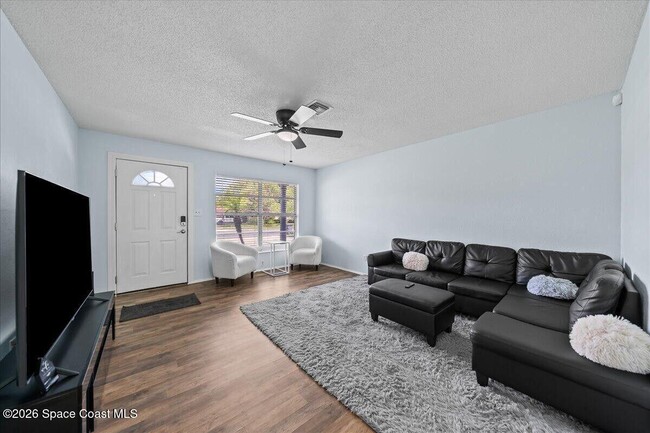 Building Photo - 2965 Barna Ave