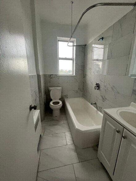 Building Photo - 356 Stuyvesant Ave.