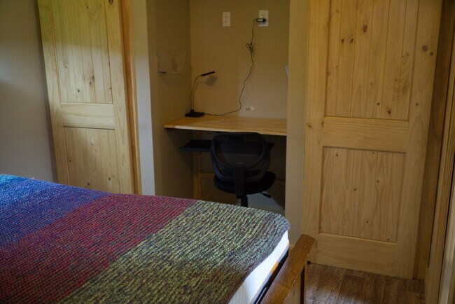 Building Photo - 7009 S I-35 Frontage Rd