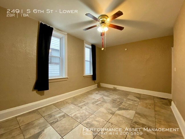 Building Photo - Beautiful South Side 2BD Lower