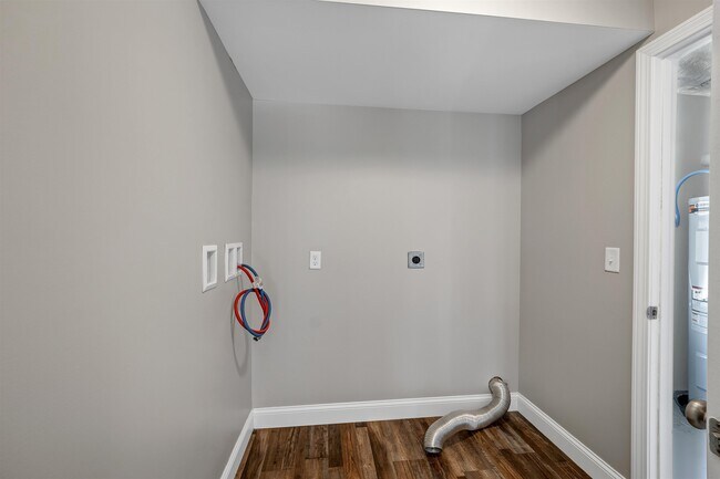 Building Photo - 259 Stage Rd