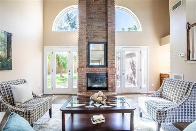 Building Photo - 4428 Emerson Dr