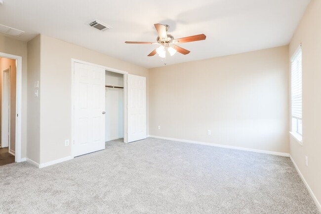 Building Photo - 21639 Kingston Terrace Ln