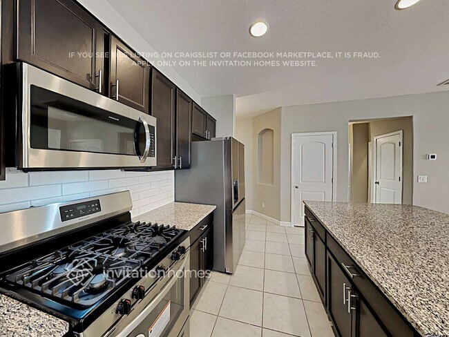 Building Photo - 43927 Caven Dr