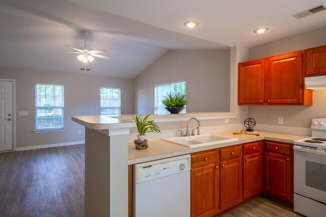 Building Photo - 192 Sonata Cir