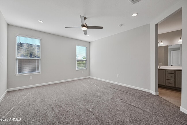 Building Photo - 1825 E Saguaro Park Ln