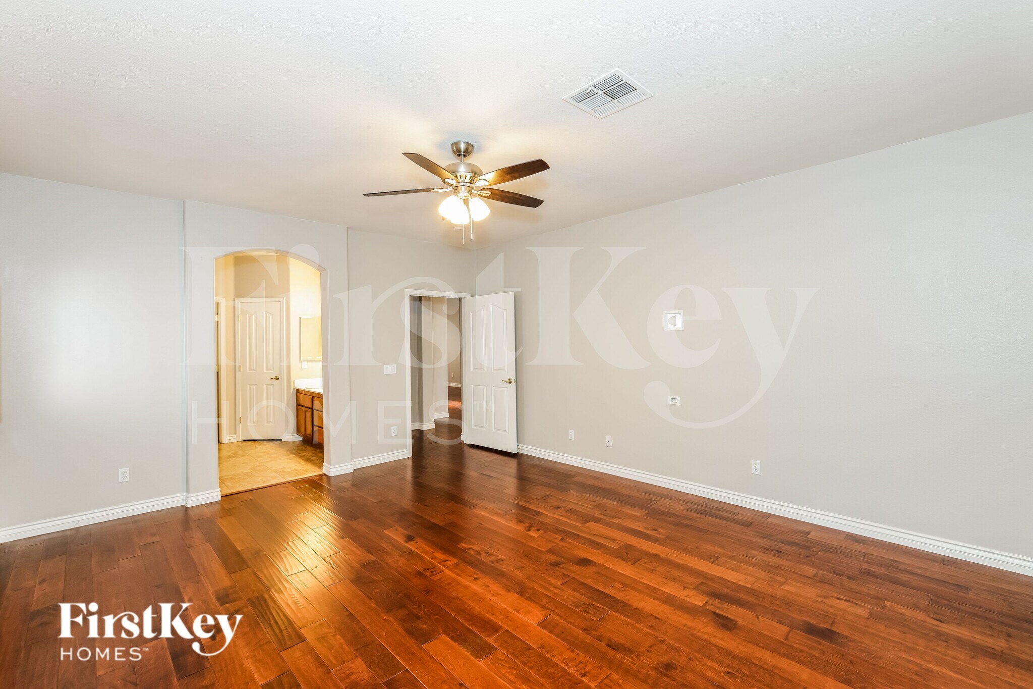 Building Photo - 10564 Bardilino St