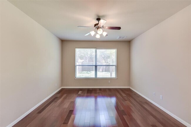 Building Photo - 11300 Cherisse Dr