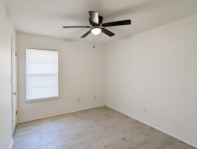 Building Photo - Move-in Ready 3 bed/ 2 bath home in South Bossier