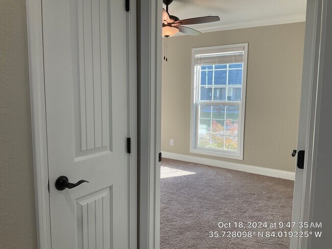 Building Photo - One Year Old - 3 Bedroom House