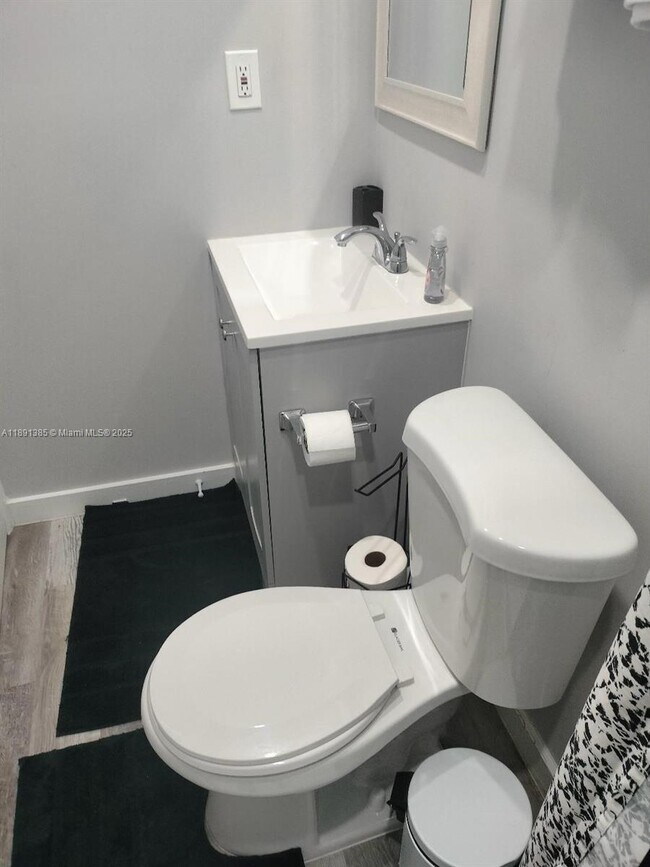 Building Photo - 3161 NW 4th St