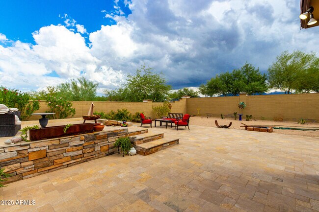 Building Photo - 17826 W Gold Poppy Way