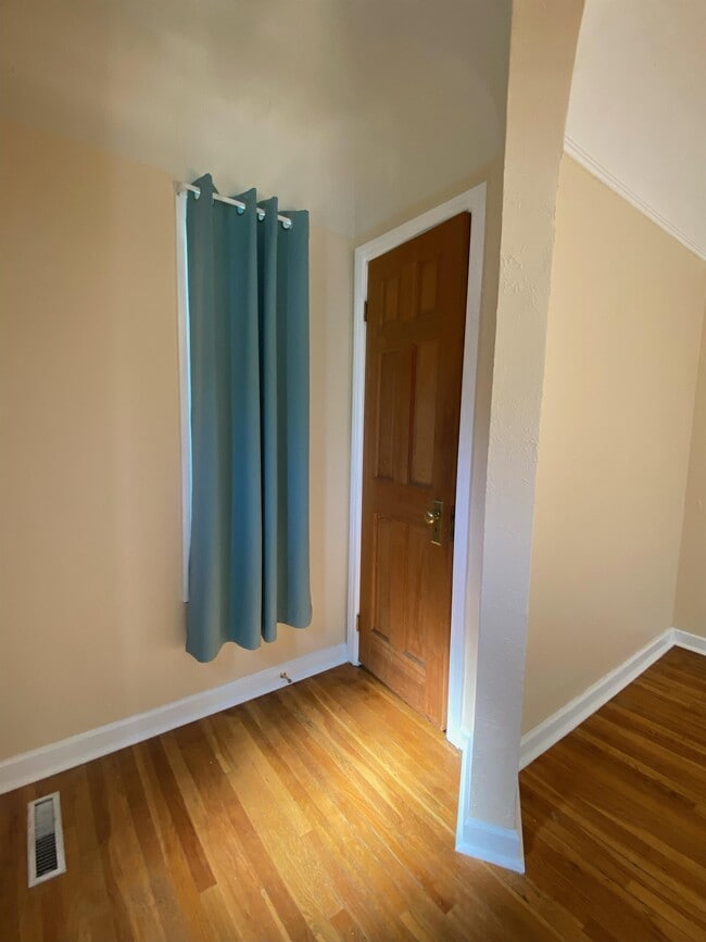 Building Photo - 1397 E 1300 S