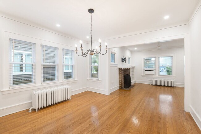 Building Photo - 217 Highwood Ave