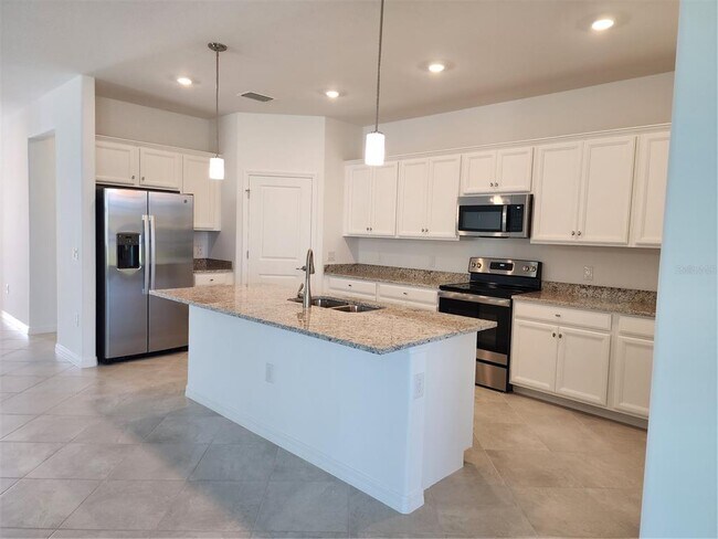 Building Photo - 14632 Palamos Cir