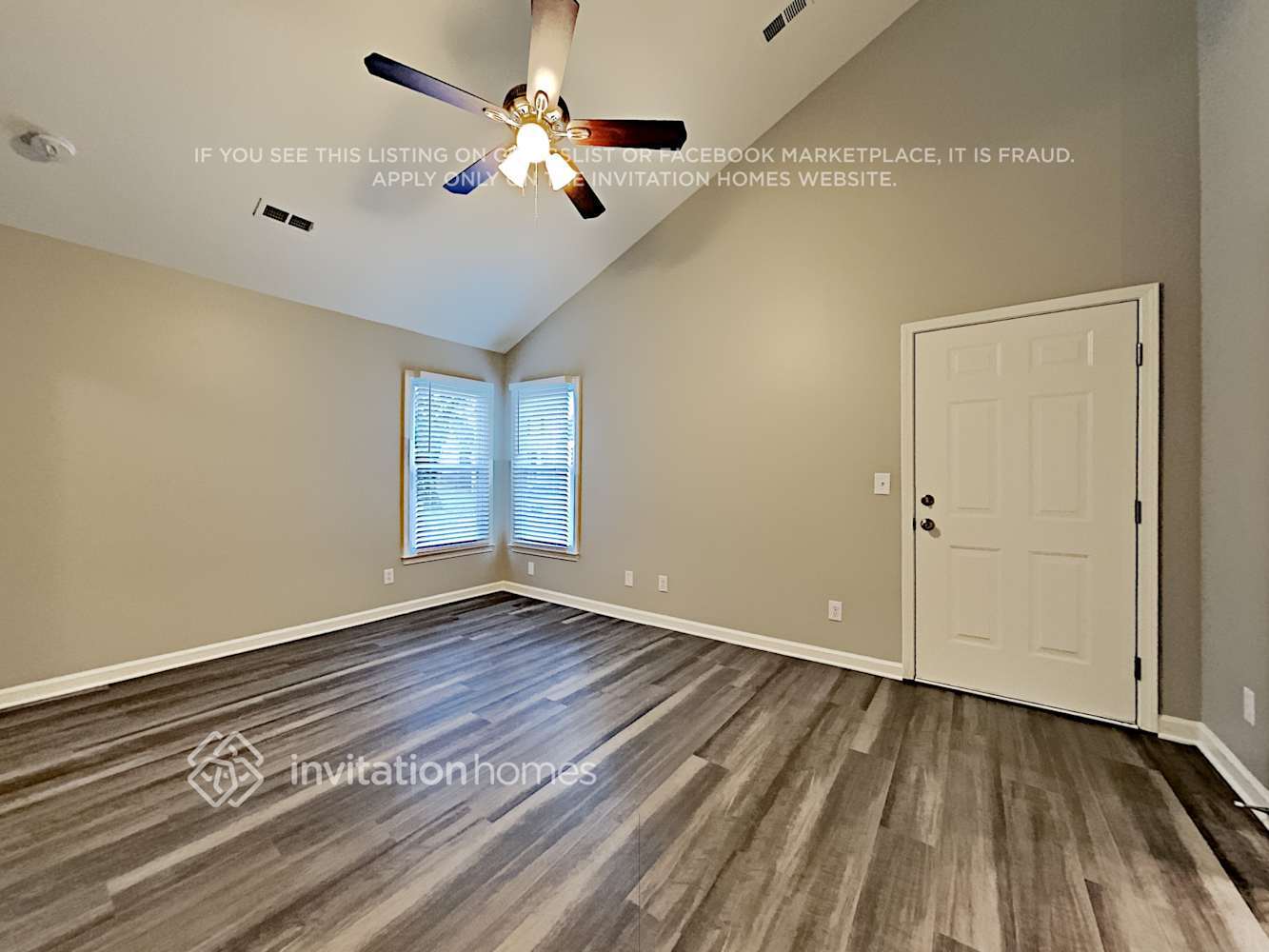 Building Photo - 9947 Davis Lake Pkwy