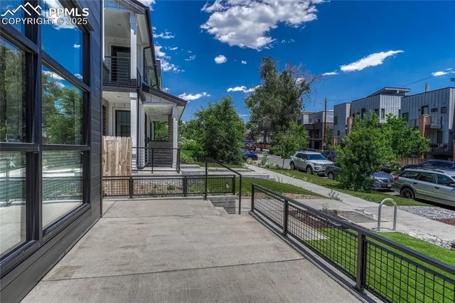 Building Photo - 1231 Newton St