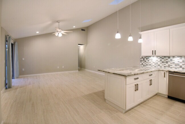 Building Photo - 9623 Boca Gardens Pkwy