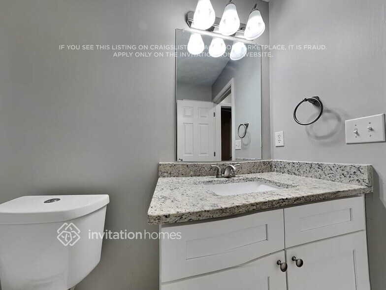 Building Photo - 35 Dearing Woods Ln