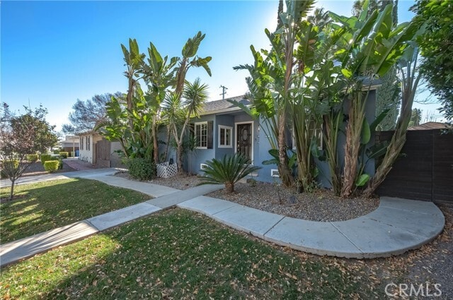 Building Photo - 20852 Kittridge St