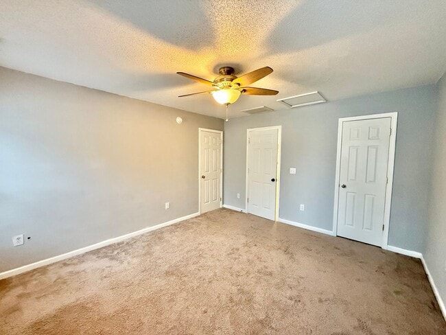Building Photo - Newly Remodeled 4BD, 2.5BA Raleigh Home wi...