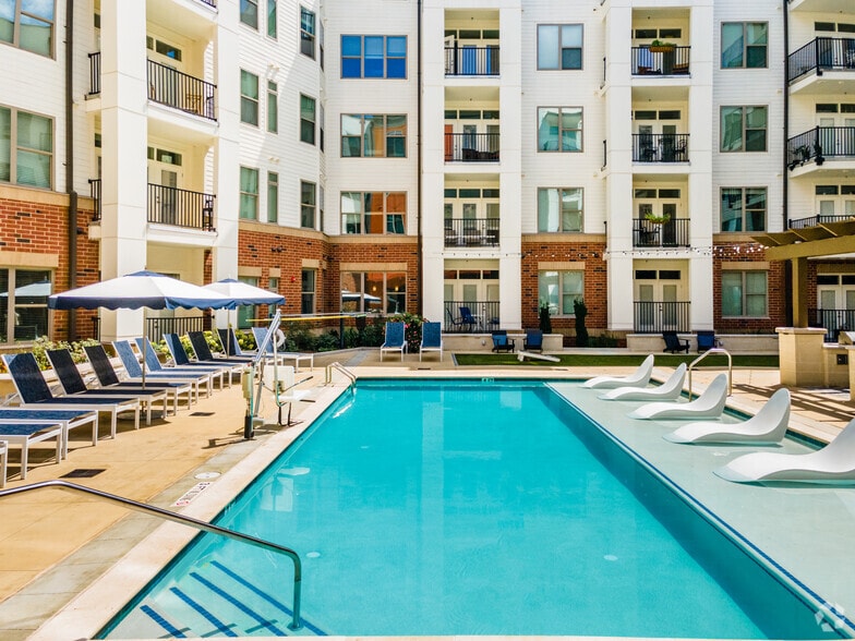 Link Apartments® Grant Park 730 Glenwood Ave Atlanta GA 30312