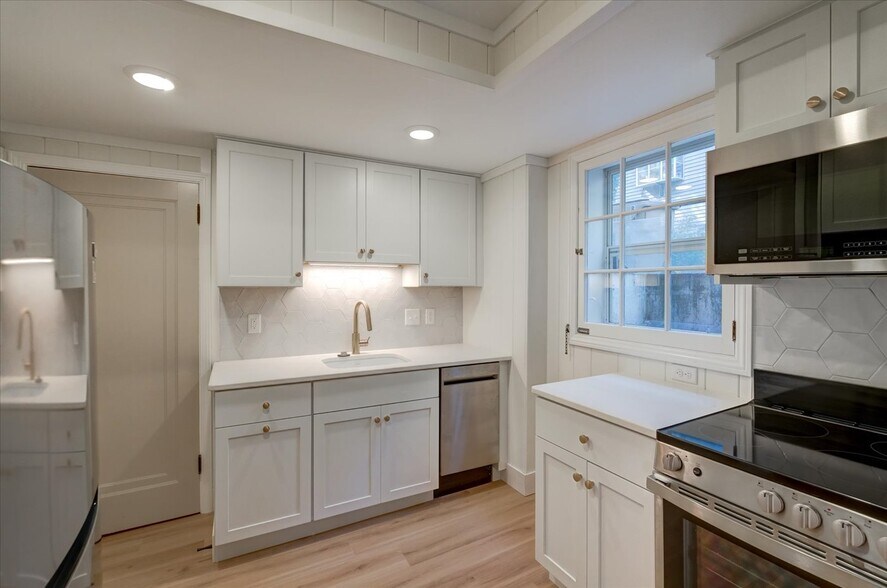 Building Photo - 2615 Stevens St