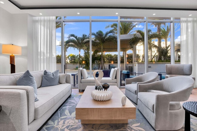 Building Photo - 153 N Seabreeze Blvd