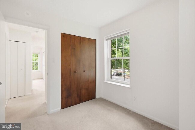 Building Photo - 9101 Bronze Bell Cir