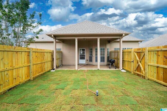 Building Photo - 800 Waterford Cir
