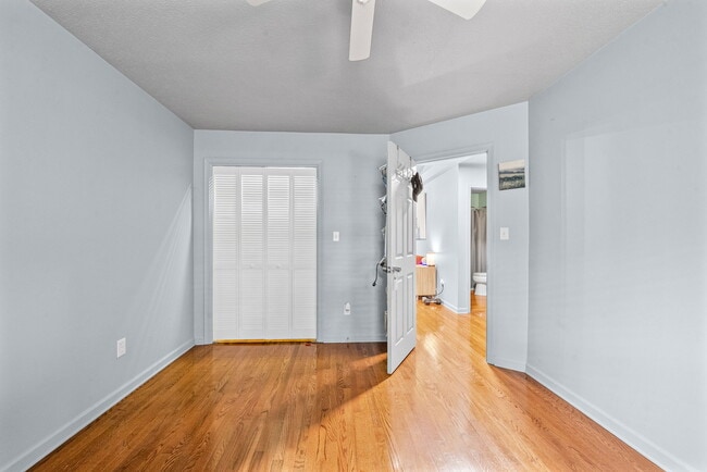 Building Photo - 302 Northwind Dr