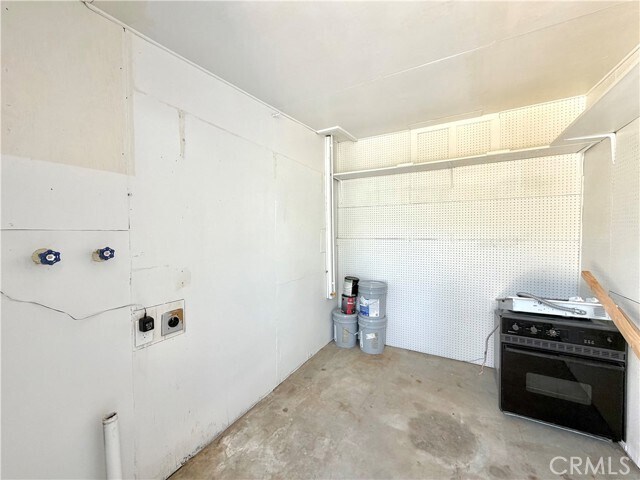 Building Photo - 28880 Amersfoot Way