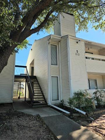 Building Photo - 7431 Holly Hill Dr