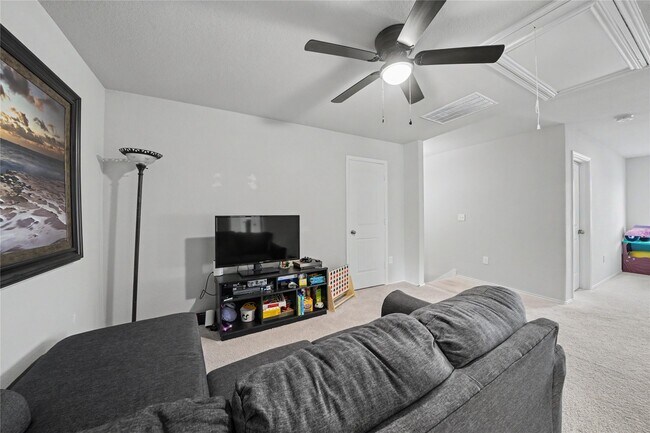 Building Photo - 20815 Acorn Valley Dr