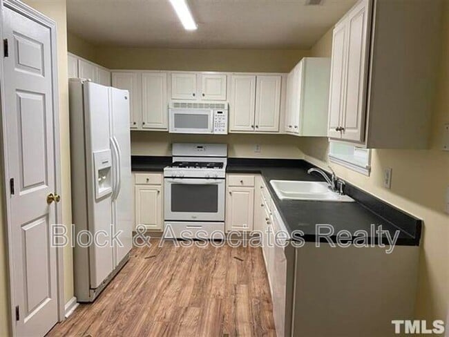 Building Photo - 112 Brierridge Dr