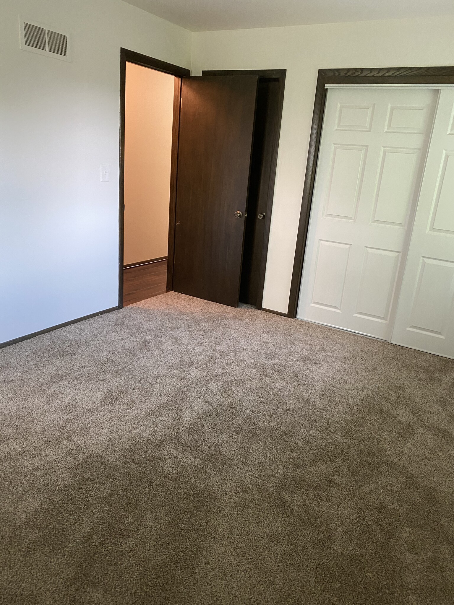Bedroom 3 - 525 Forest Ct
