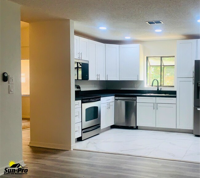 Building Photo - 1019 Fox Trace Ct