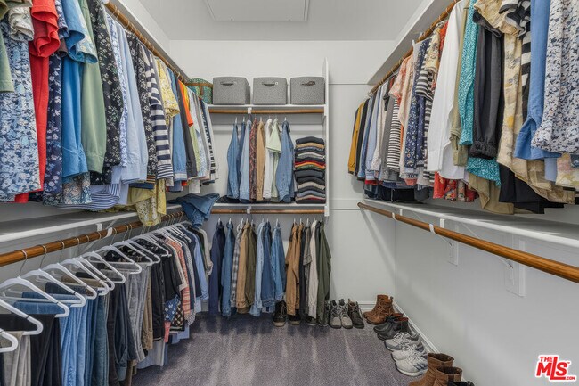 Building Photo - 629 Traction Ave