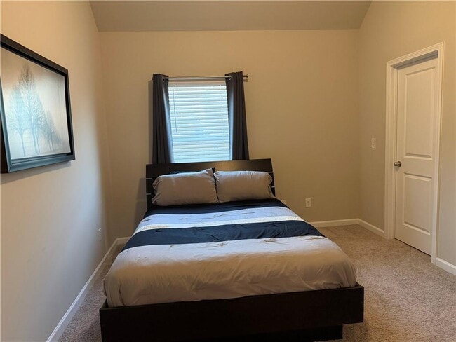 Building Photo - 389 Paxton LN