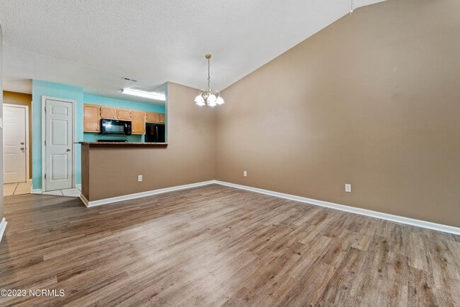 Building Photo - 122 Gooding Dr
