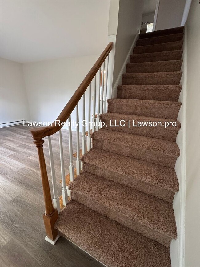 Building Photo - Welton 740-742