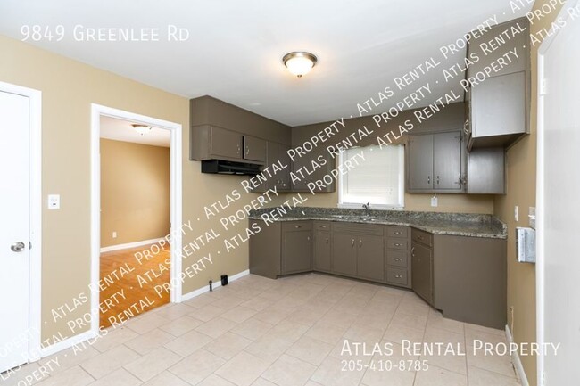 Building Photo - 9849 Greenlee Rd
