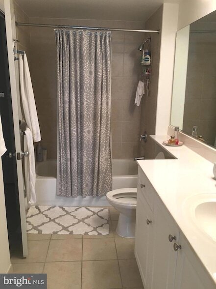 Building Photo - 851 N Glebe Rd