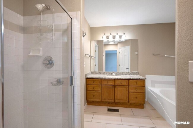 Building Photo - Spacious 4BR House in Broomfield
