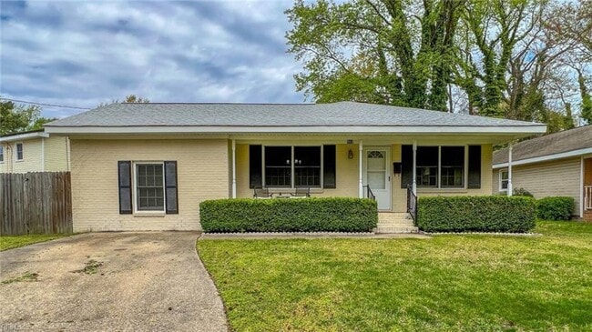 Primary Photo - 912 Mildred St