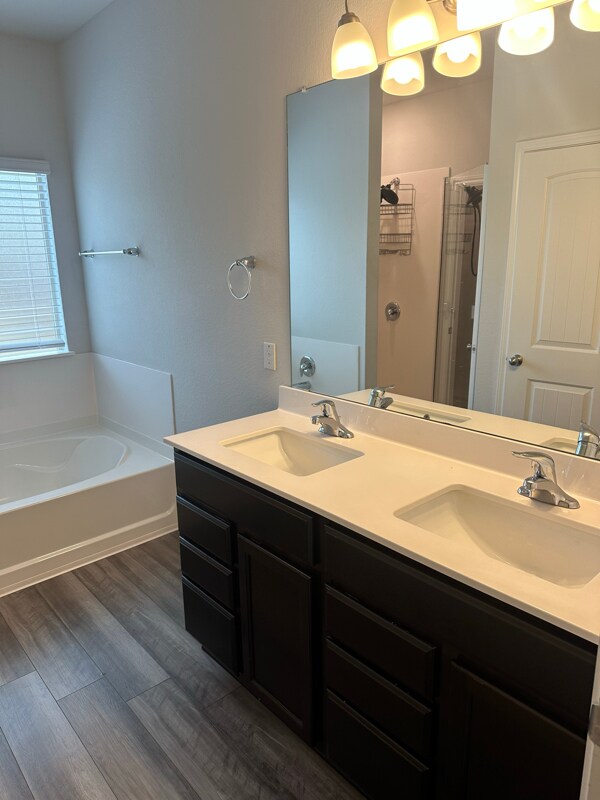 Building Photo - 6149 Lavaca Dr