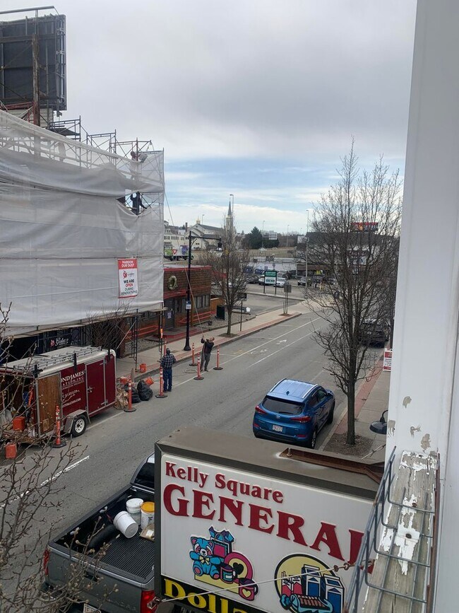 Building Photo - 50 Millbury St