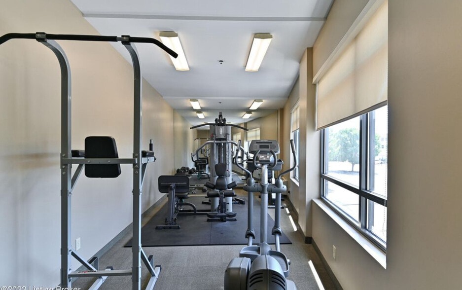 gym on 2nd floor of building for all residents - 400 E Main St