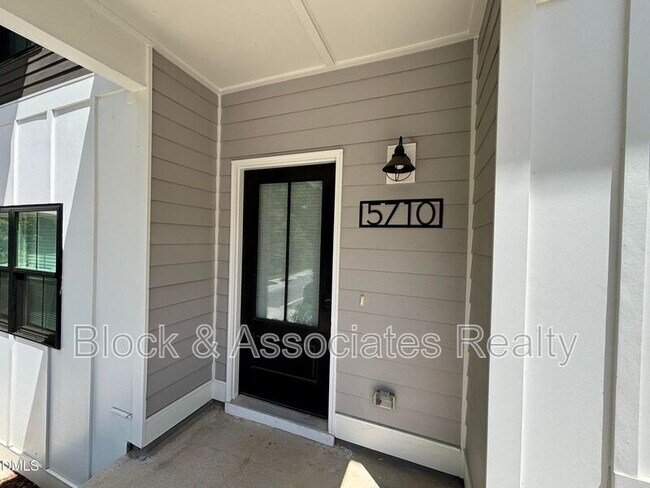 Building Photo - 5710 Parker Pnes Ct